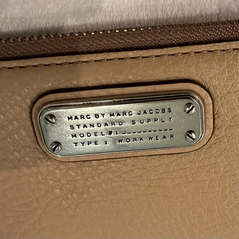 Marc By Marc Jacobs Cameo Nude Leather Zip Around Wallet Wristlet NWT